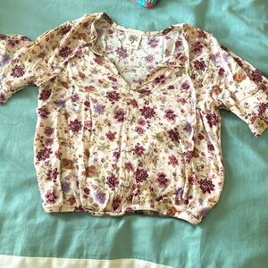 Beautiful Blouse great quality! Size XS